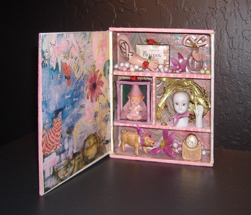 Box with mixed materials